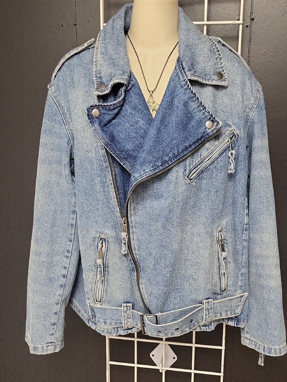 Vici Los Angeles Black and White Labeled Cross Zipper Denim Jacket, Size Small